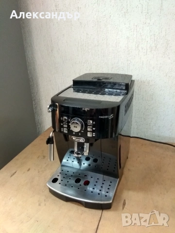 Кафеавтомат De’Longhi Magnifica-S, снимка 2 - Кафемашини - 53072566
