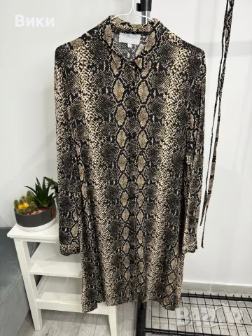 Рокля в размер Л, снимка 2 - Рокли - 48168038