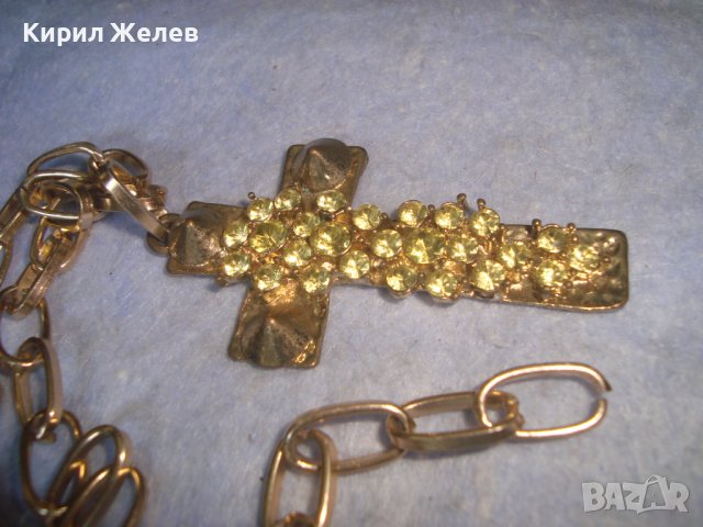 МОДНО РОКЕРСКО ЗЛАТИСТО КРИСТАЛНО АРТ КРЪСТЧЕ със СИНДЖИРЧЕ 27516, снимка 6 - Колиета, медальони, синджири - 36902626