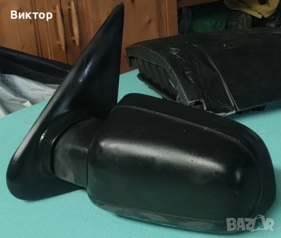 Странично огледало Subaru Forester, снимка 2 - Части - 53934096