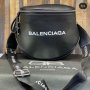 Чанта Balenciaga  черна, снимка 1 - Чанти - 29759887