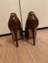 Обувки на ток лак бежови златни кафяви , снимка 2