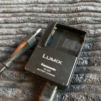 Panasonic Lumix DE-A60 зарядно за фотоапарат, снимка 1 - Батерии, зарядни - 40803024