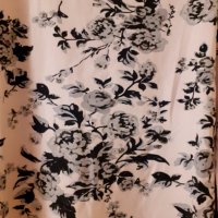 Красива блуза на рози, снимка 2 - Блузи с дълъг ръкав и пуловери - 32027006