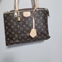  Дамска чанта Louise Vuitton, снимка 3 - Чанти - 44665145