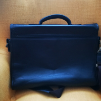 Продавам луксозна бизнес чанта Mont Blanc от естествена кожа , снимка 2 - Чанти - 44920227
