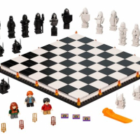 LEGO 76392 Harry Potter ™ Hogwarts ™ Wizard's Chess Хари Потър Шах , снимка 3 - Колекции - 44693244