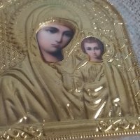 Богородица и Исус качествена метална позлатена релефна икона , снимка 5 - Икони - 37615300