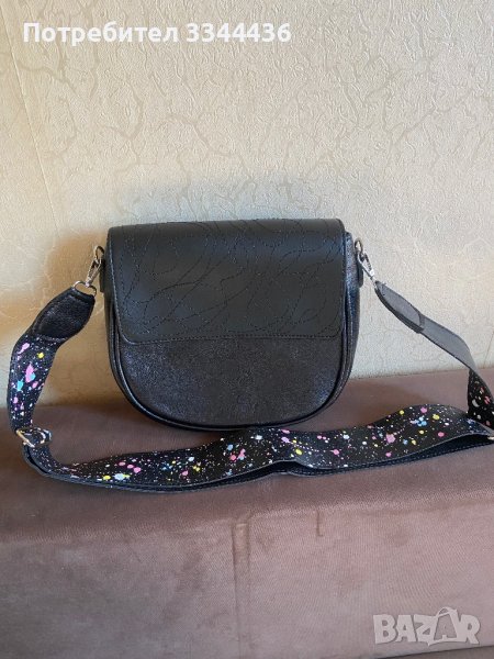 Дамска черна чанта с две дълги широки дръжки(цветна и черна).Нова с две прегради и външни джобове., снимка 1