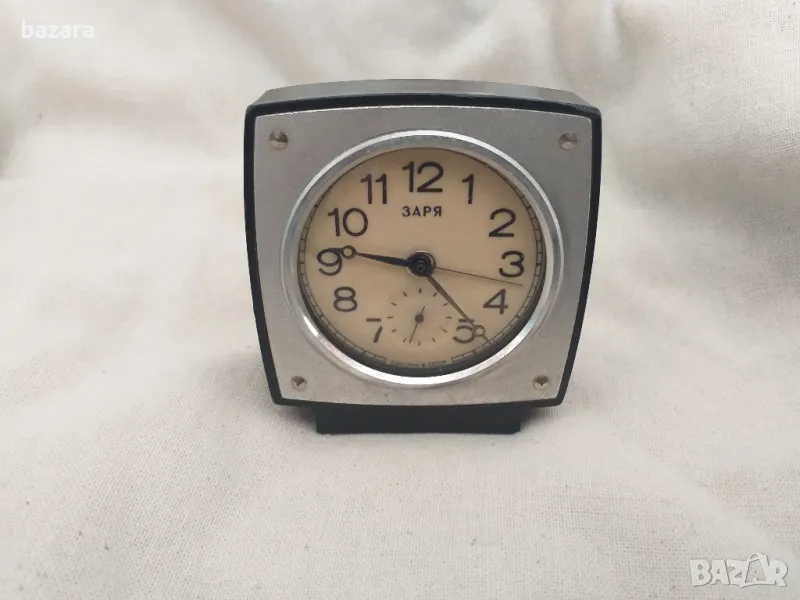 Будилник Заря Сделано в СССР, снимка 1