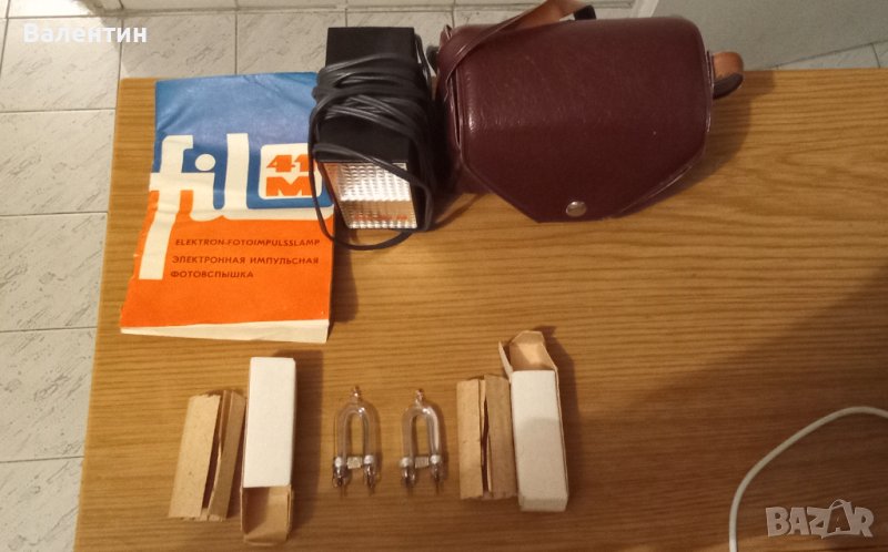 Светкавица за механични фотоапарати Fil 41 M произведена в Естония, снимка 1