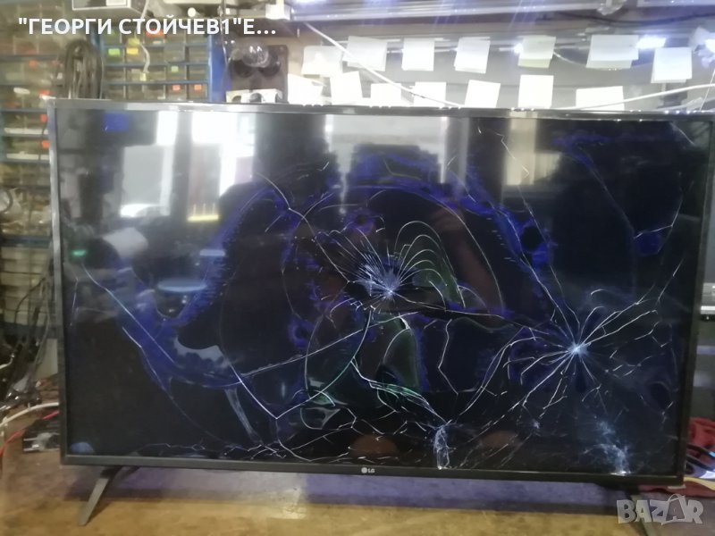 43UM7100PLB  СЪС СЧУПЕНА МАТРИЦА, снимка 1