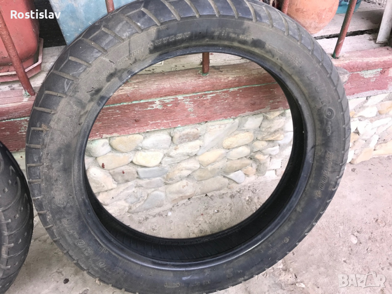Гуми за мотор, снимка 1
