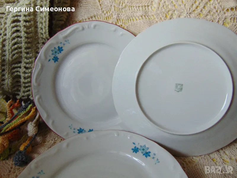 Порцеланови чинии на Изида, снимка 1