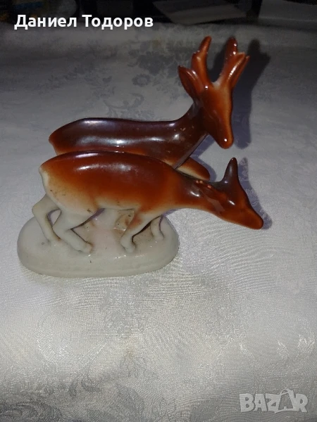 Стара  Българска Порцеланова Фигура - Елени- с Маркировка, снимка 1