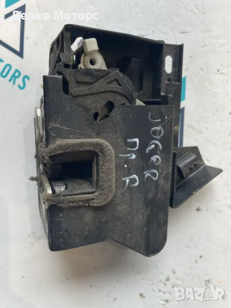 805028269RB брава за предна дясна врата от Dacia Jogger, 1.0 TCe Eco-G LPG, 91 кс., 2023, 6 кс., снимка 1