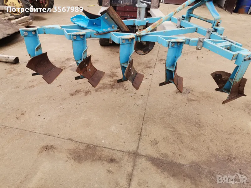Лозаро-овощарски плуг 5+1, снимка 1