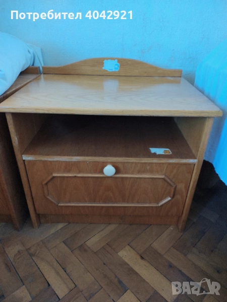 Нощно шкафче, снимка 1