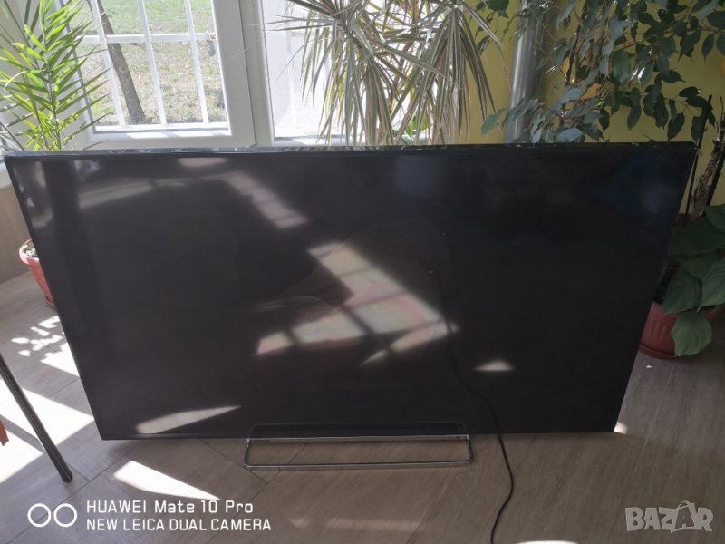 Toshiba 49U5863DG -счупен екран, снимка 1