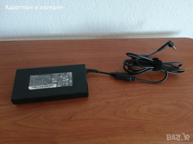 Адаптор за лаптоп 20v 9A, снимка 1