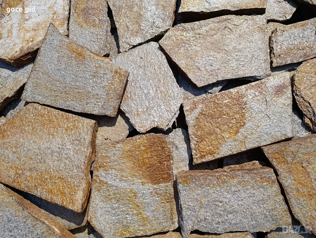 🪨 Гнайс „Шарен Металик“ – нерязани плочи с кристален блясък | за облицовки и настилки, снимка 1