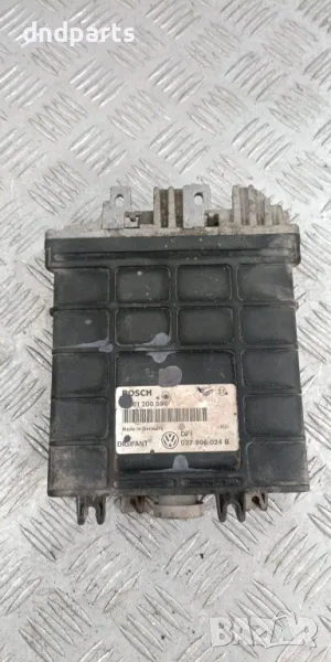 Компютър VW Golf 3 2.0GTi 1992г. 037906024B 0261200596 , снимка 1