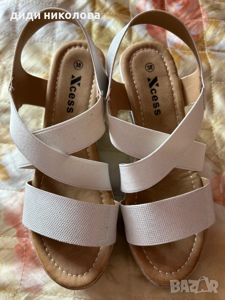 Бели сандали, снимка 1
