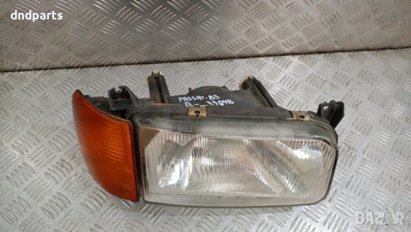 Десен фар VW Passat B3 1991г.	, снимка 1