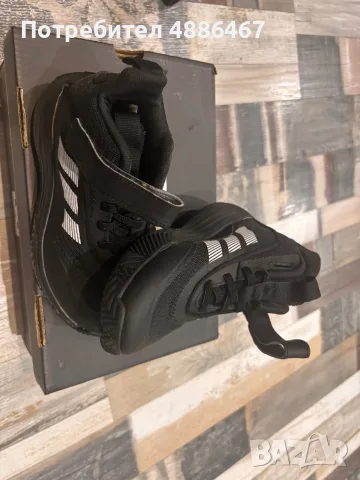 Детски боти Adidas, снимка 5 - Детски обувки - 56412482