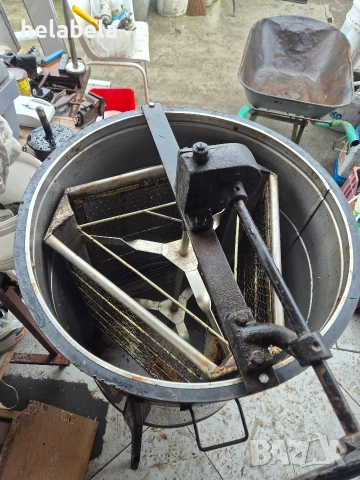 продавам центрофуга за мед, снимка 7 - За пчели - 52620421