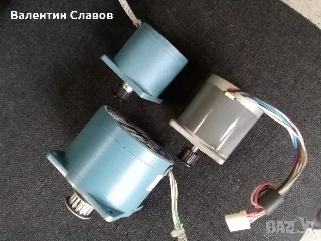Стъпкови двигатели