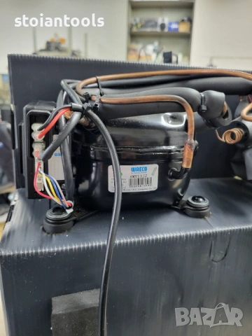 DOMETIC компресорен хладилник 12V 24V за лодка каравана кемпер бус , снимка 3 - Части - 53358746