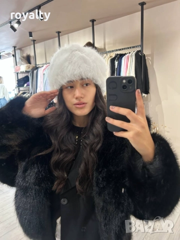 Дамски Шапки Различни Цветове 