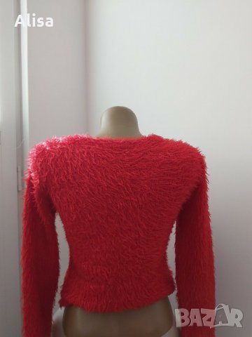 Дамска блуза на Bershka, снимка 4 - Блузи с дълъг ръкав и пуловери - 31504553