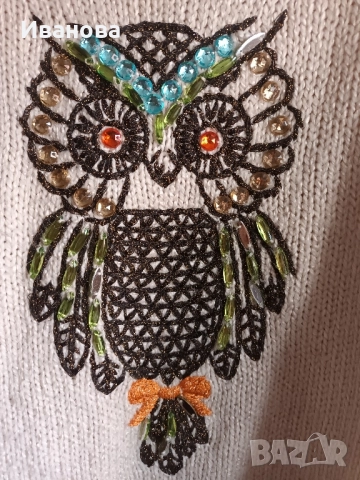 Красиви и топли дамски пуловери и туника