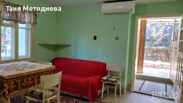 Масивна двуетажна къща 148м2, селскостопански постройки и двор 1126м2 с. Слатина 25км от Карлово, снимка 4 - Къщи - 50151884