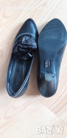 Обувки , снимка 2 - Дамски ежедневни обувки - 34402511
