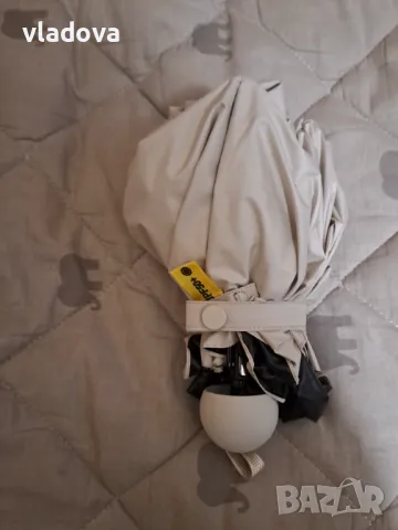 Дамски чадър тройносгъваем, снимка 4 - Други - 48417914