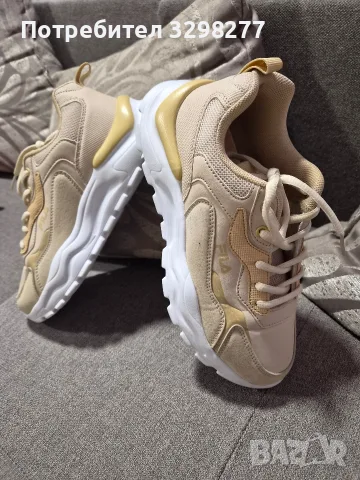 дамски оригинални маратонки FILA, снимка 8 - Маратонки - 56331425