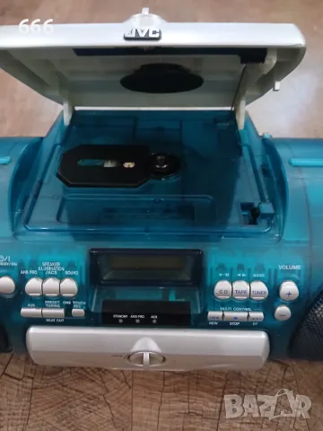 JVC RV-B550 класически преносим бумбокс от серията Kaboom, снимка 4 - Радиокасетофони, транзистори - 55798583