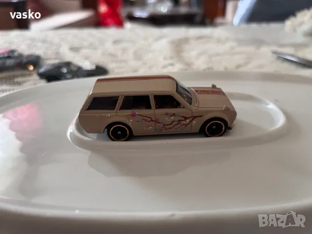 Hotwheels Datsun Vagon 2012, снимка 3 - Колекции - 49856932