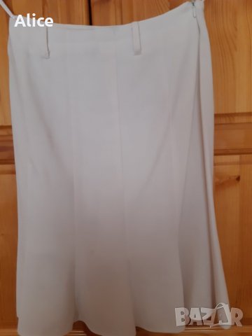 Дамски костюм, размер "S", снимка 6 - Костюми - 33943329