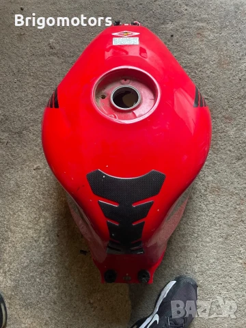Резервоар Honda cbr f4i, снимка 5 - Части - 51232532