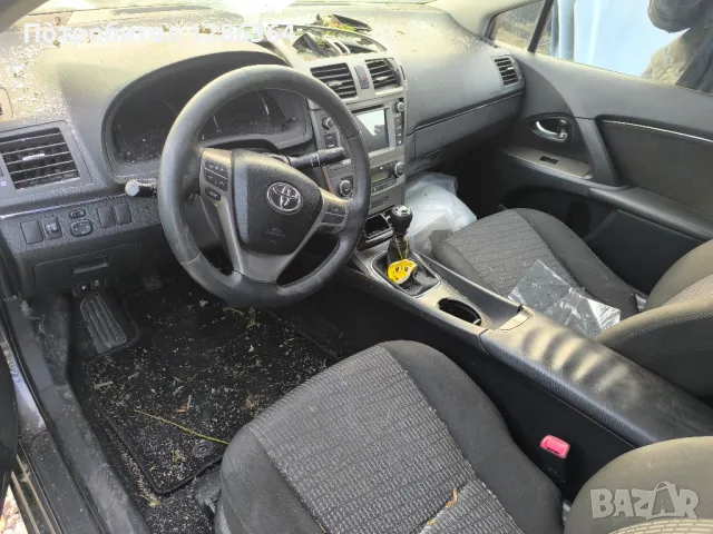 Toyota Avensis 1.8i НА ЧАСТИ , снимка 6 - Автомобили и джипове - 48887927