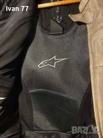 Кожено мото яке Alpinestars, снимка 3 - Якета - 55960664