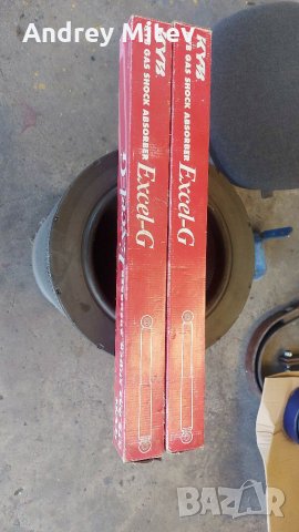 Задни амортисьори KYB за Дачия Дъстър