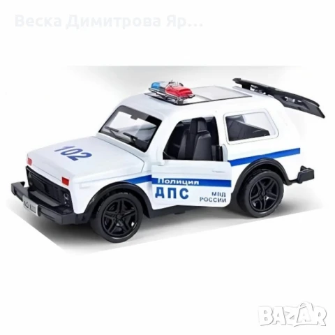 Метална ретро кола с отварящи се врати – Идеален избор за колекционери и малки фенове на автомобили, снимка 5 - Коли, камиони, мотори, писти - 50980161