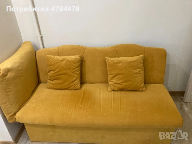 Малък кухненски диван и три стола, снимка 3 - Дивани и мека мебел - 54067255