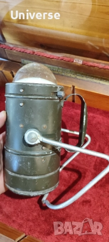 Стар прожектор Varta, снимка 4 - Антикварни и старинни предмети - 52405474