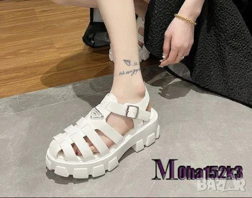 сандали prada, снимка 8 - Сандали - 50901748